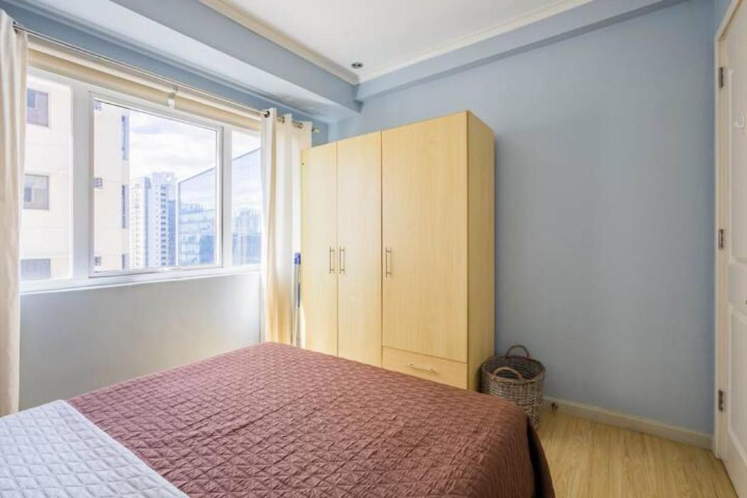 Bgc Private Apartment *