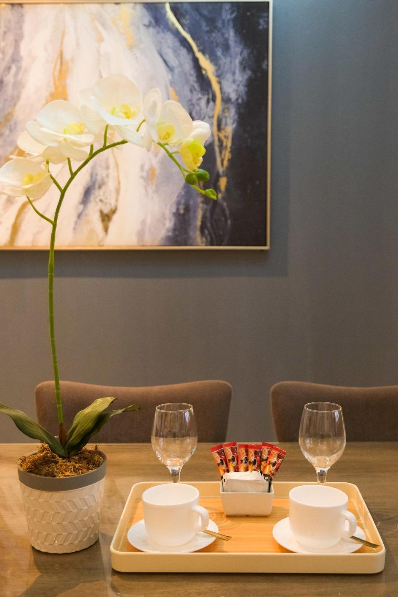 Bgc Private Apartment
